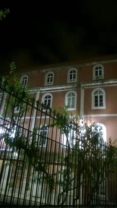 Charm And Fantastic View In A Fully Equipped Home In Center Lisbon Exterior photo