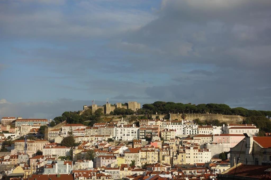 Charm And Fantastic View In A Fully Equipped Home In Center Lisbon Exterior photo