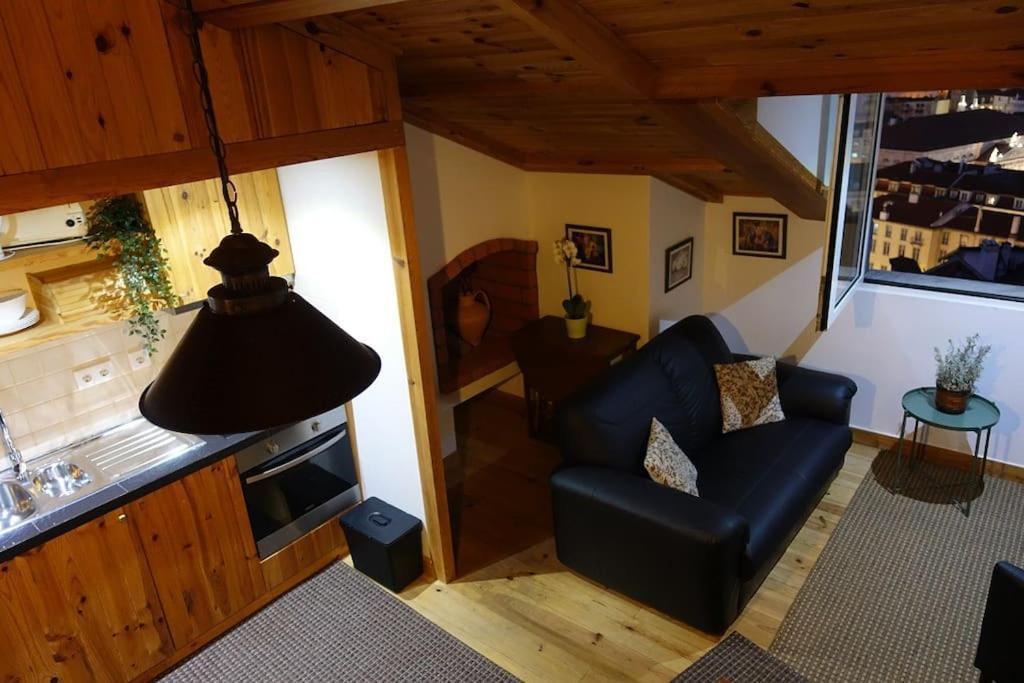 Charm And Fantastic View In A Fully Equipped Home In Center Lisbon Exterior photo